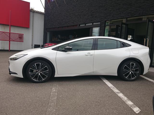 Toyota PRIUS 2023