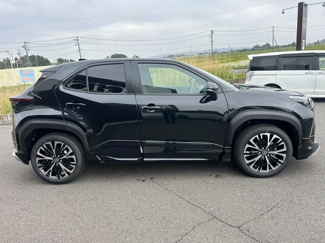 Toyota YARIS CROSS 2026