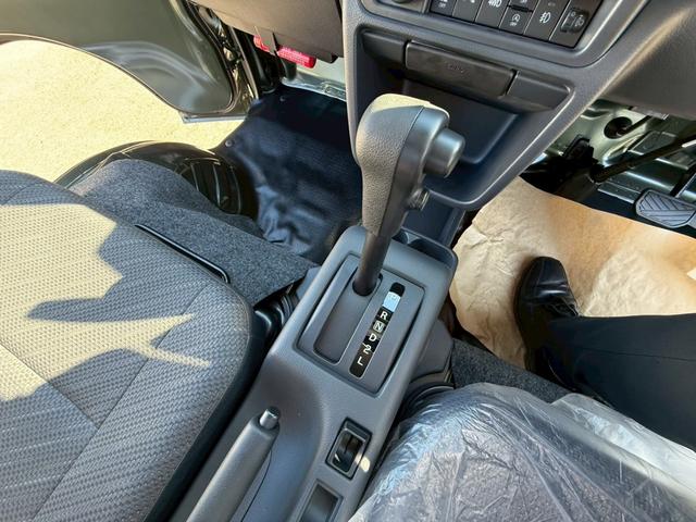 Suzuki SUPER CARRY 2025