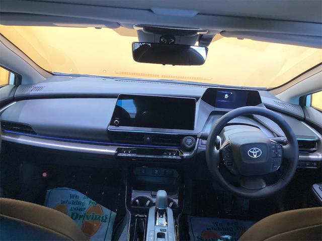 Toyota PRIUS 2025