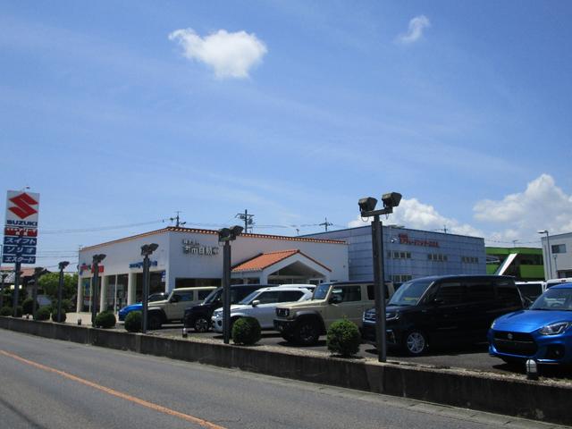 Suzuki SPACIA BASE 2025