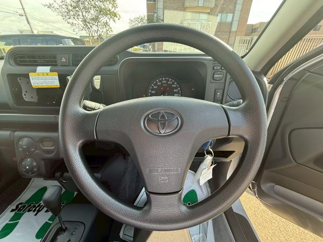 Toyota PROBOX 2025