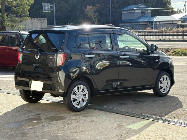Daihatsu MIRA E:S 2025