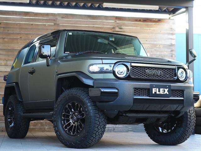 Toyota FJ CRUISER 2011