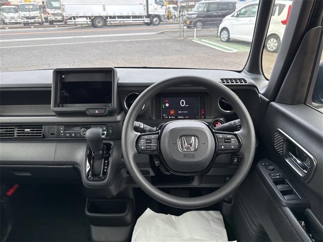 Honda N-BOX CUSTOM 2025