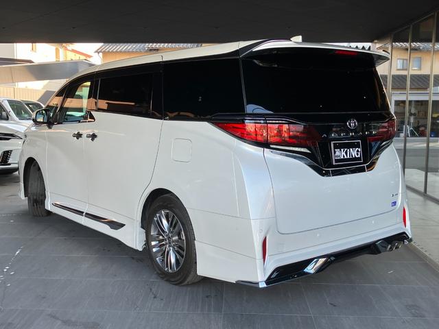 Toyota ALPHARD HYBRID 2023