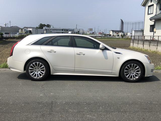 Cadillac CADILLAC CTS SPORT WAGON 2011