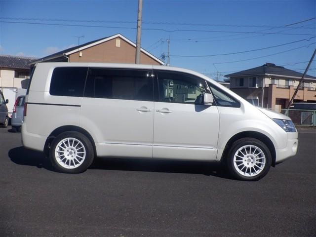 Mitsubishi DELICA D:5 2016