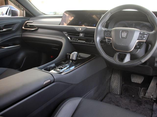 Toyota CROWN SPORT 2024