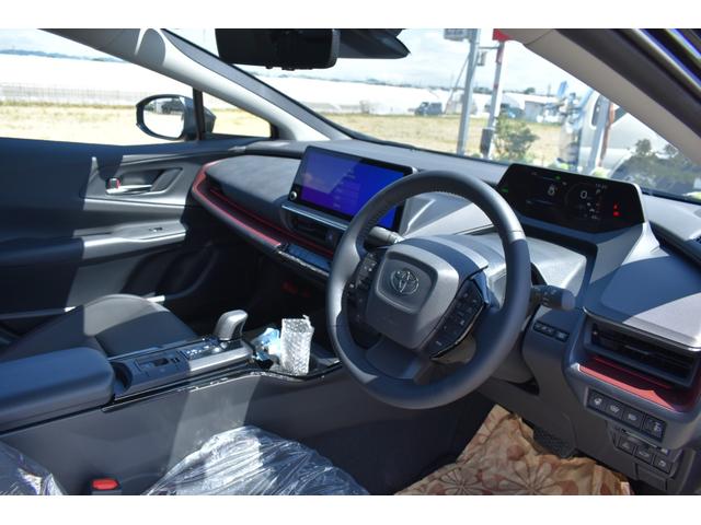 Toyota PRIUS 2024