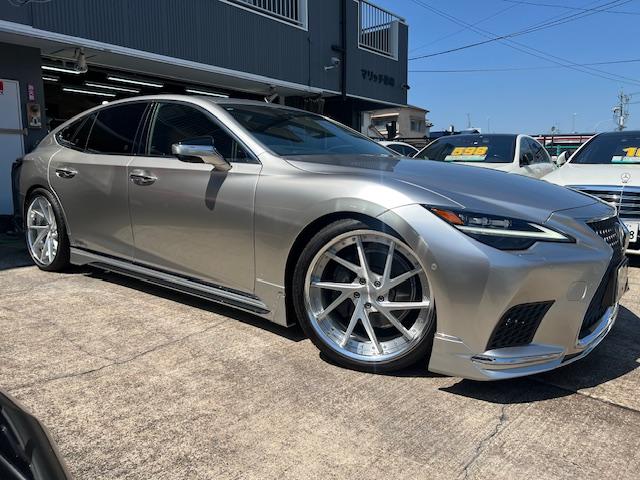 Lexus LS 2022