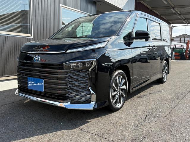 Toyota VOXY 2025