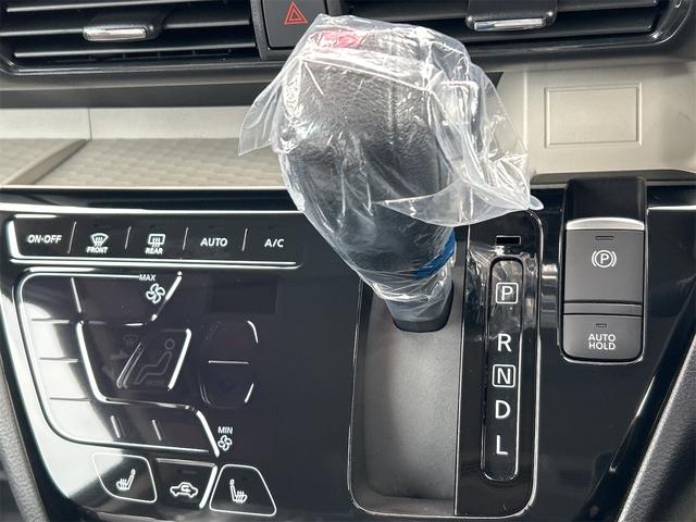 Mitsubishi DELICA MINI 2025