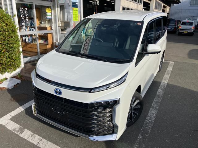 Toyota VOXY 2025
