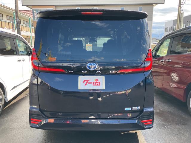 Toyota NOAH 2022