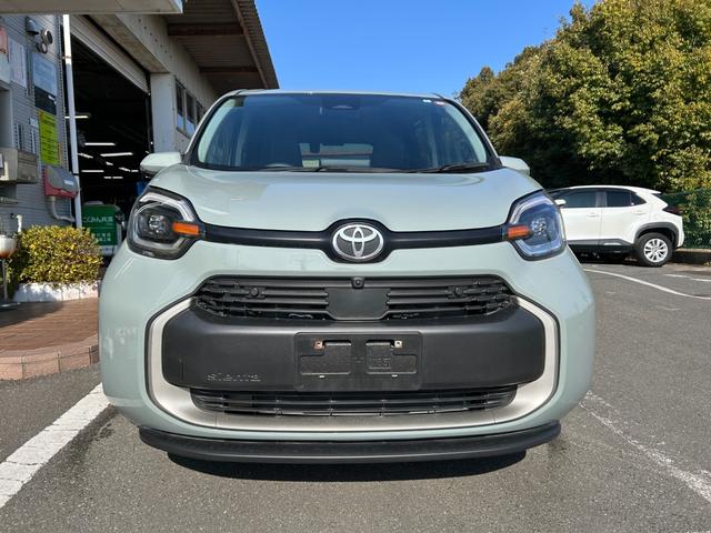 Toyota SIENTA 2023