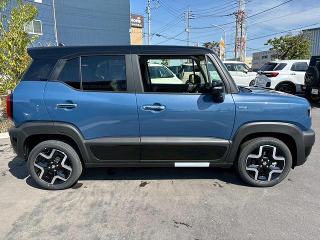 Suzuki XBEE 2025