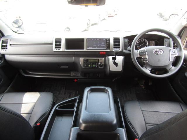 Toyota HIACE WAGON 2022