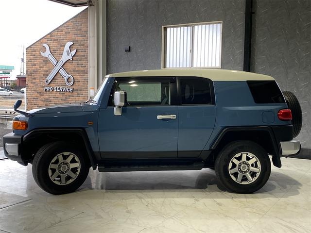 Toyota FJ CRUISER 2016