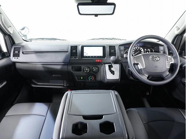 Toyota HIACE VAN 2025