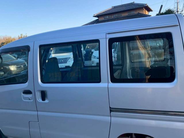 Nissan CLIPPER VAN 2004