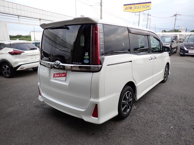 Toyota NOAH 2018
