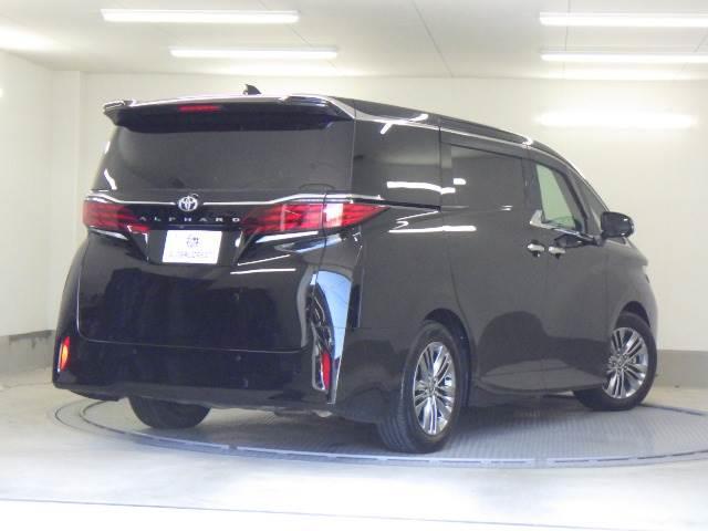Toyota ALPHARD 2024