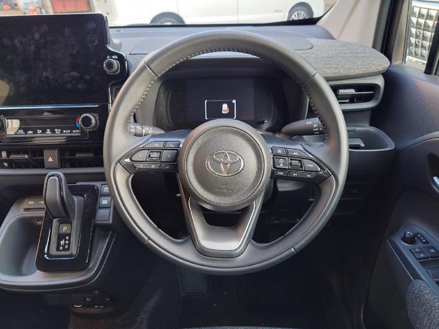 Toyota SIENTA 2022