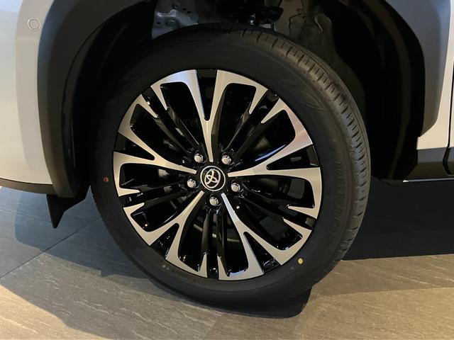 Toyota YARIS CROSS 2026