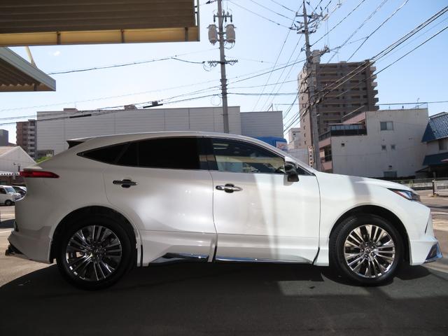 Toyota HARRIER HYBRID 2023