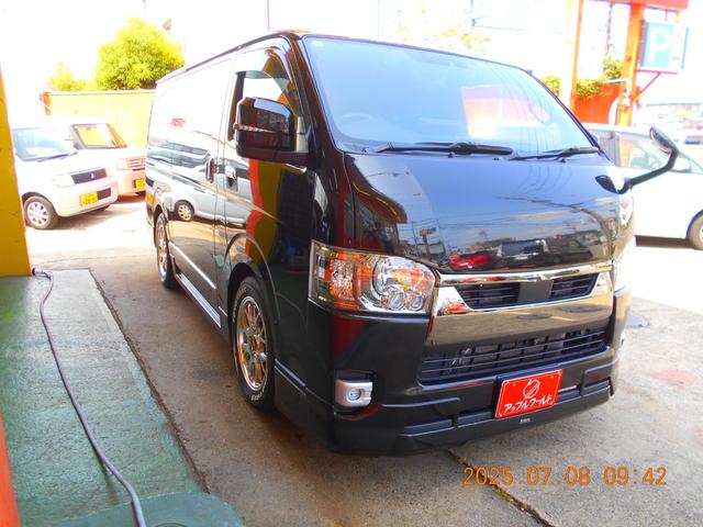 Toyota HIACE VAN 2024