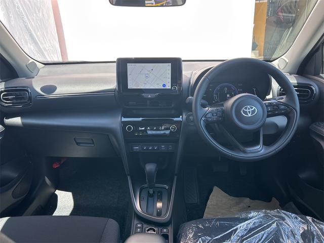 Toyota YARIS CROSS 2025