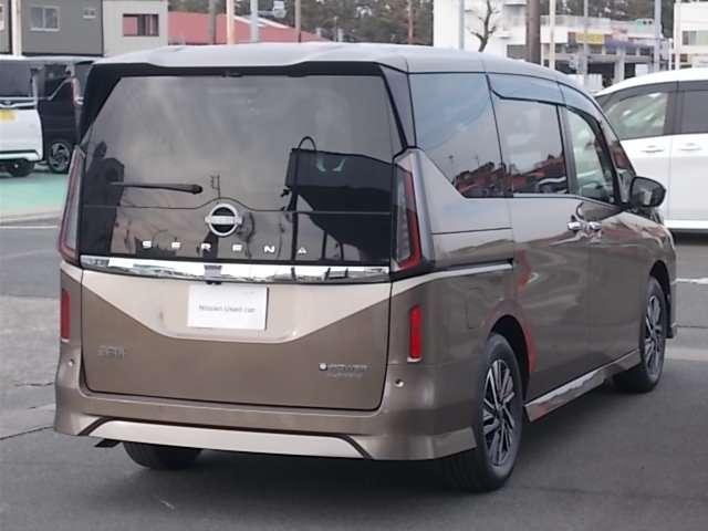 Nissan SERENA 2024