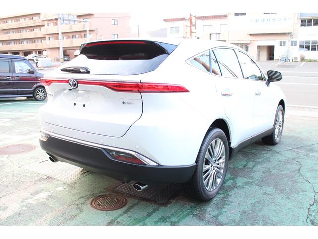 Toyota HARRIER HYBRID 2026