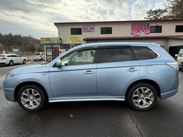 Mitsubishi OUTLANDER PHEV 2014