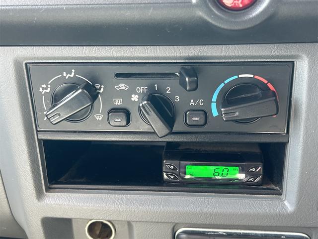 Mitsubishi MINICAB VAN 2014