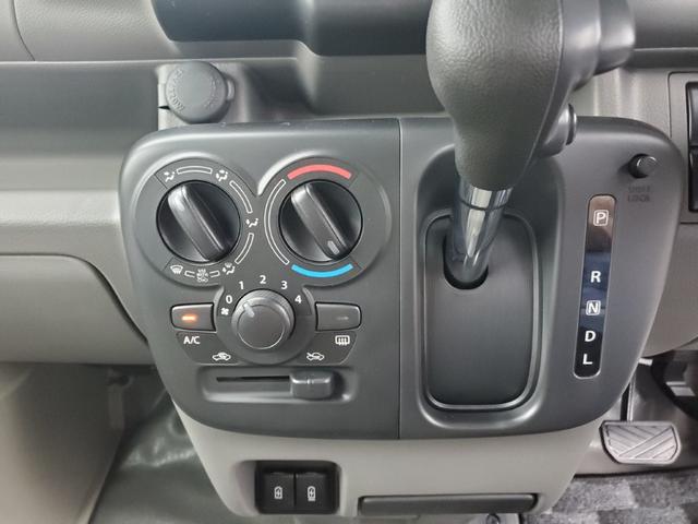 Nissan NV100 Clipper Van 2024