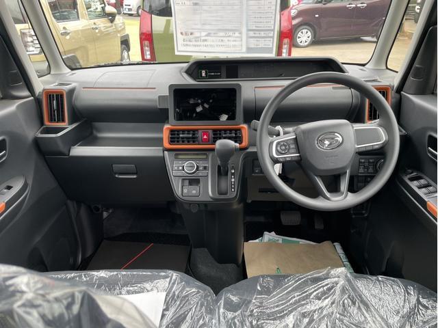Daihatsu TANTO 2024