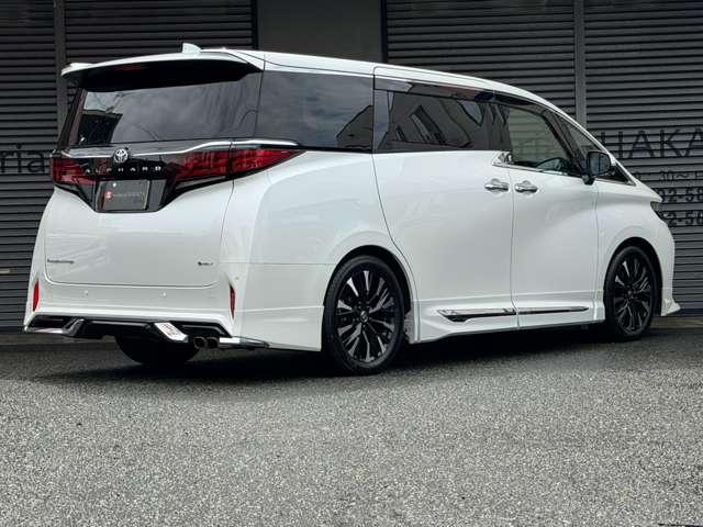 Toyota ALPHARD HYBRID 2025