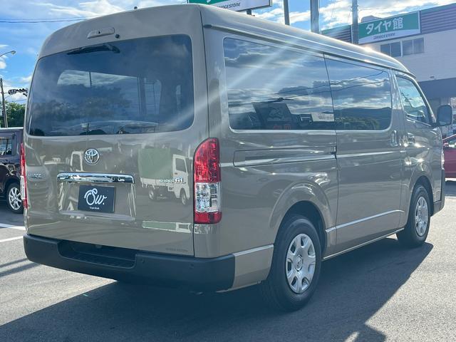Toyota HIACE VAN 2025