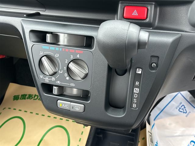 Daihatsu MIRA E:S 2024