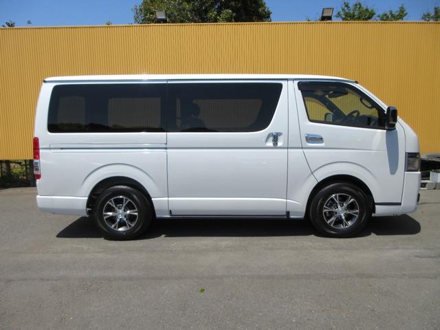 Toyota HIACE VAN 2026