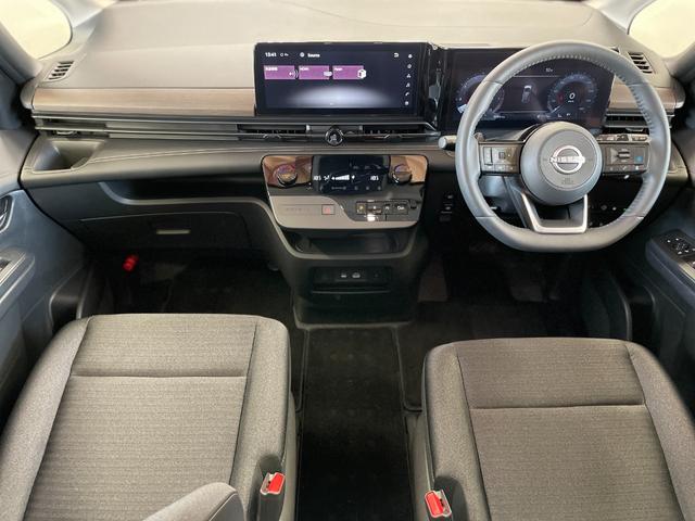 Nissan SERENA 2024