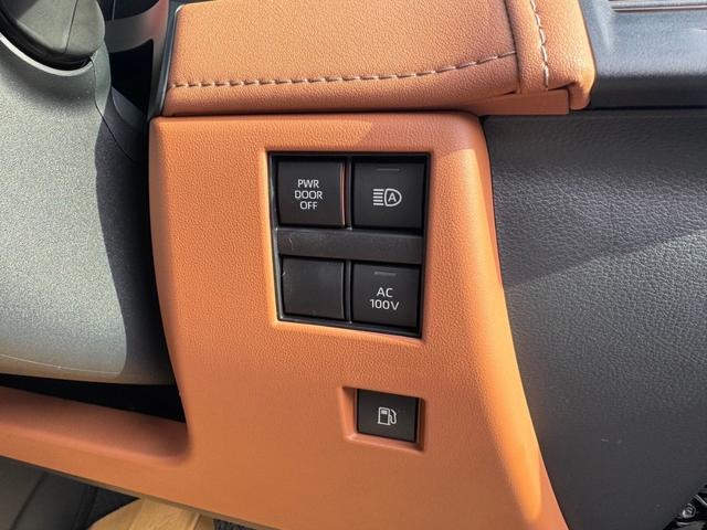 Toyota VELLFIRE HYBRID 2024