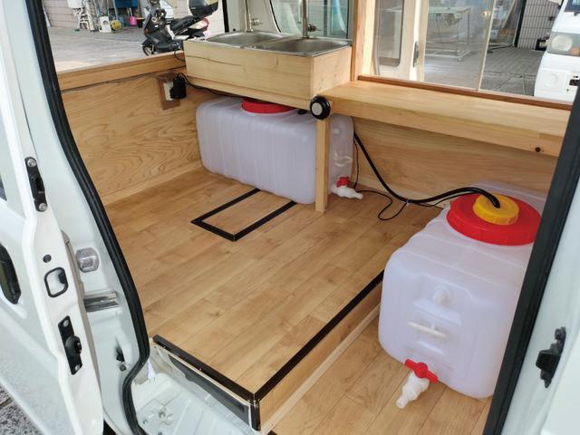 Nissan NV100 Clipper Van 2016