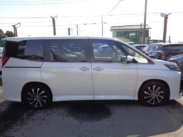 Toyota NOAH 2024