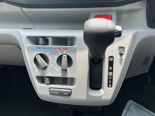 Daihatsu MIRA E:S 2025