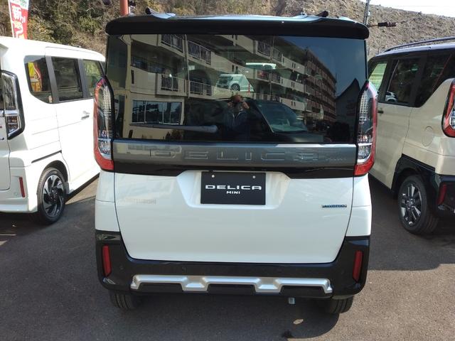 Mitsubishi DELICA MINI 2024
