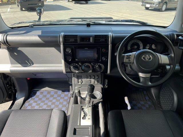 Toyota FJ CRUISER 2012