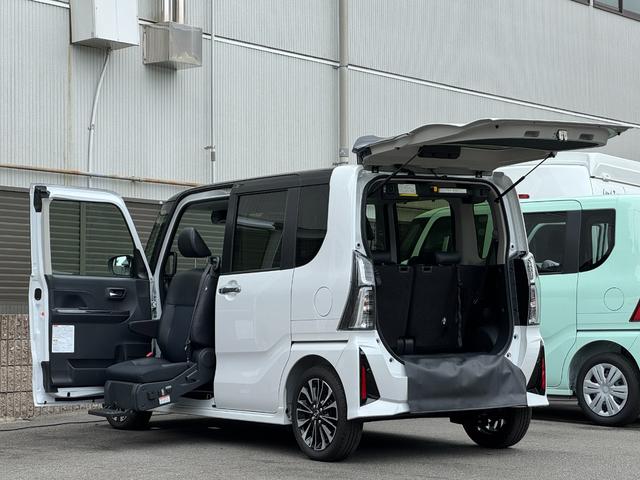 Daihatsu TANTO 2025